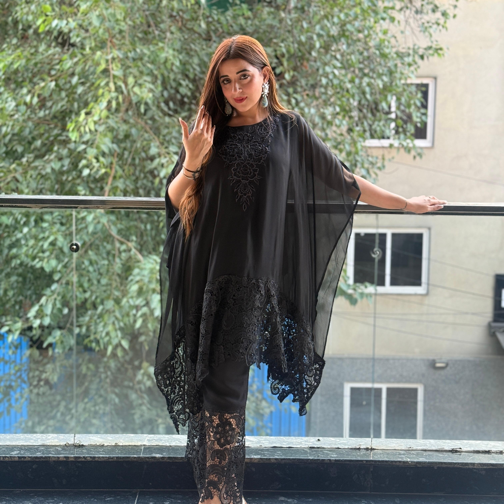 Black Pakistani Fit Kaftaan Set  (L)