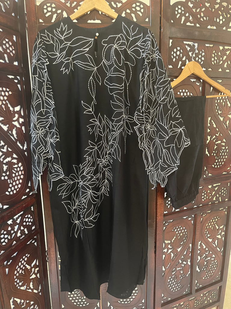 Black Knee Length Kurta with Pants 