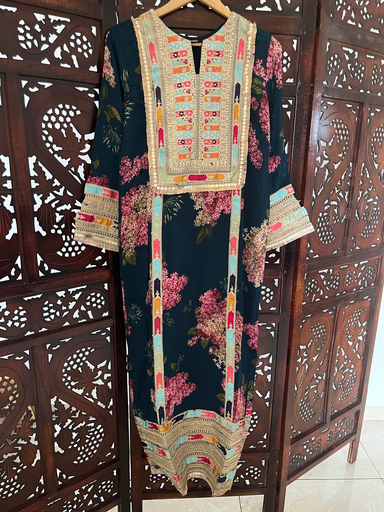 Floral Kurta with Multicolor Panel & Lace Detailing
