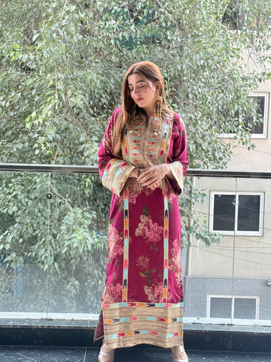 Floral Kurta with Multicolor Panel & Lace Detailing